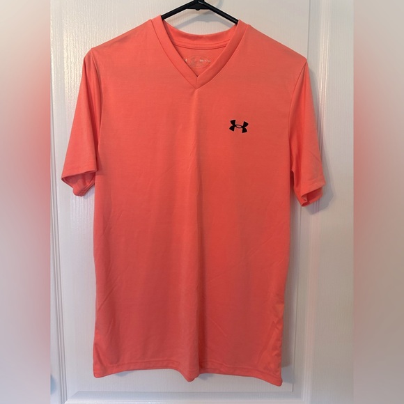 (2)Under Armour Men's Small DryFit - (1)Gray/(1)Orange VNeck Short Sleeve TShirt - Picture 1 of 10